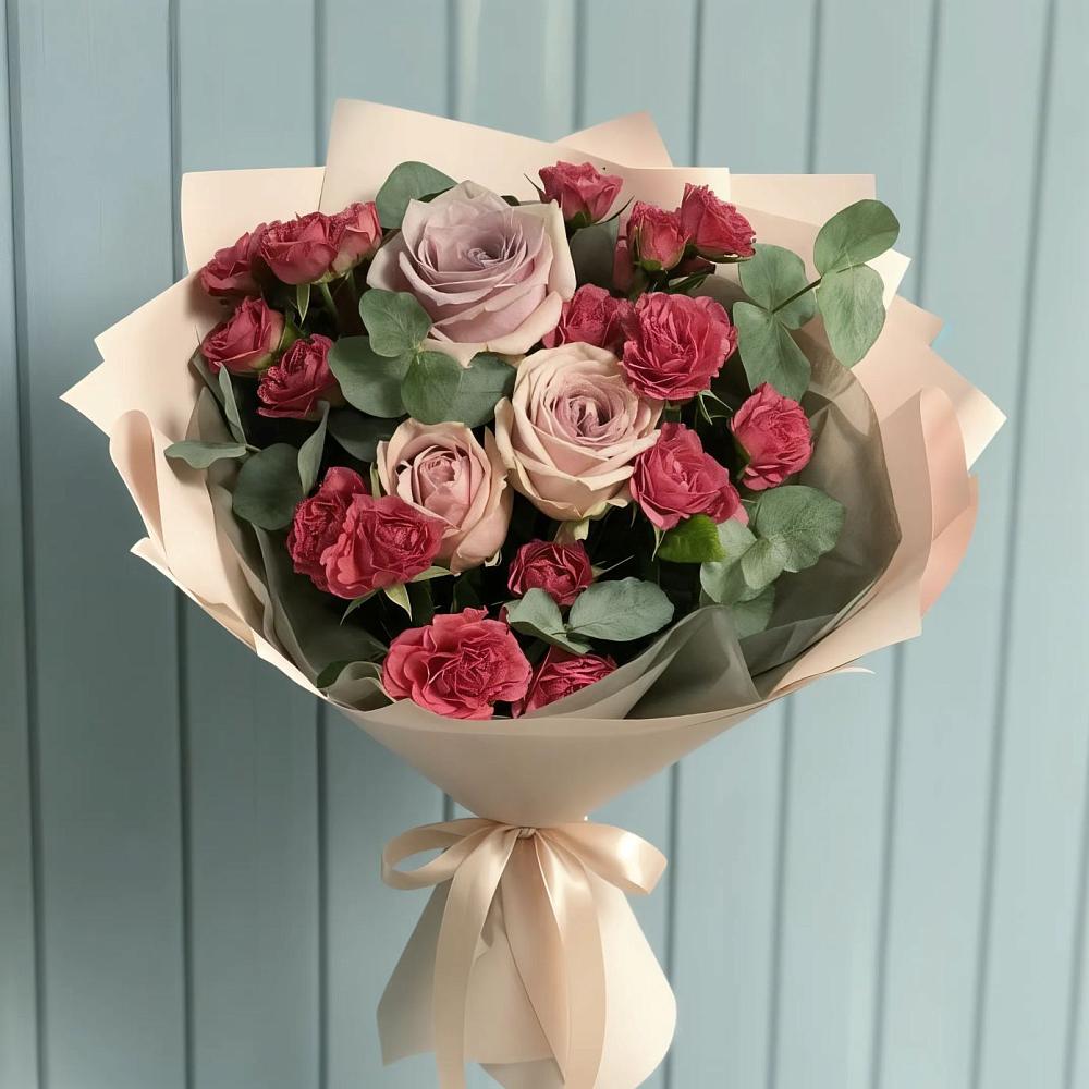 Букет цветов из: Гвоздики и Розы в Перми
