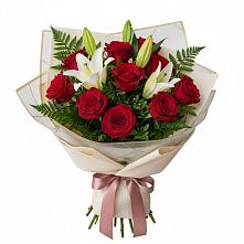 Букет цветов из:  Лилии и Розы в Перми