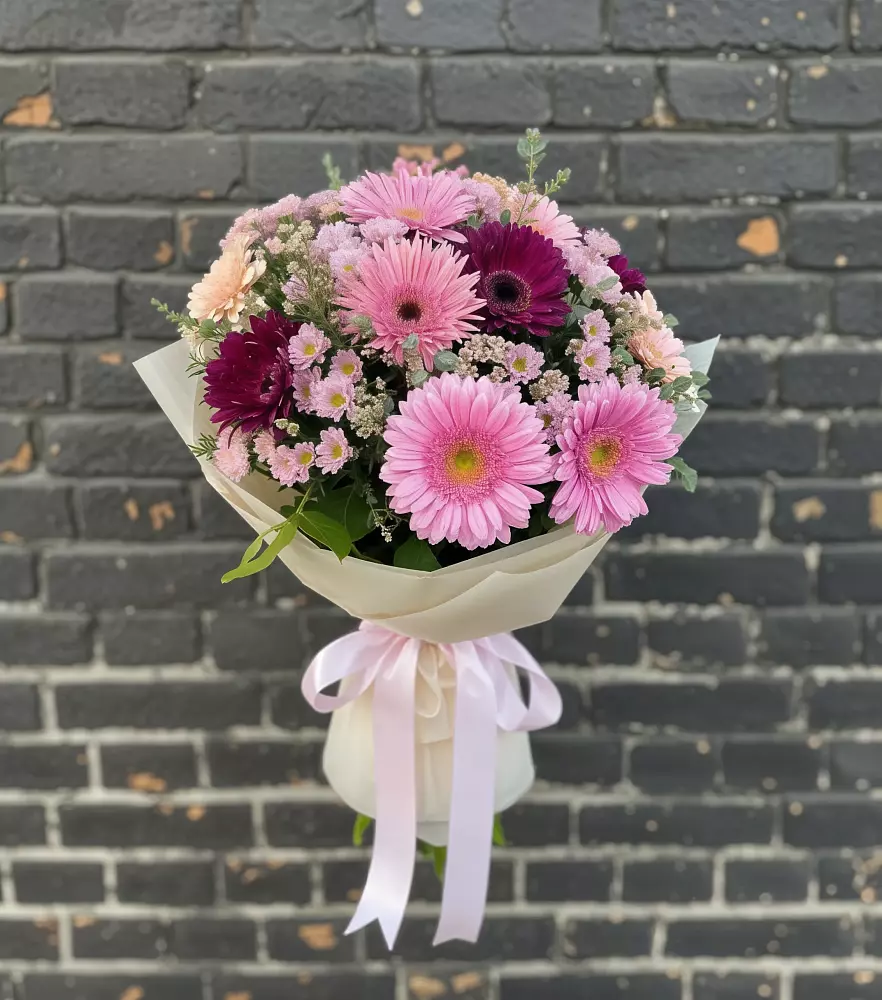 Букет цветов из: Герберы и Хризантемы в Перми