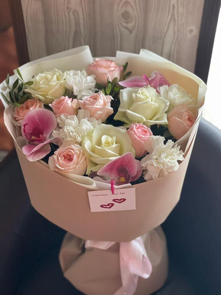 Букет цветов из: Орхидеи, Розы и Гвоздики в Перми