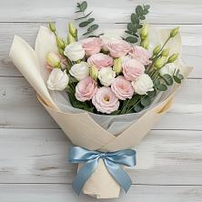 Букет цветов из:  Лизиантусы в Перми