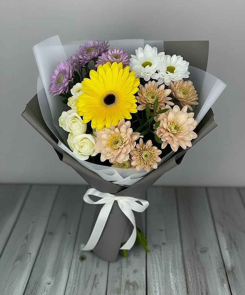 Букет цветов из: Розы, Герберы и Хризантемы в Перми