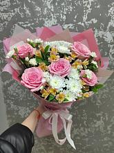 Букет цветов из:  Гвоздики, Орхидеи и Розы #REPLACE_PRED# Перми