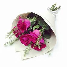 Букет цветов из:  Розы в Перми