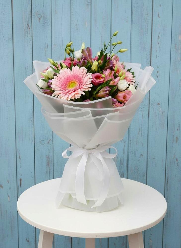 Букет цветов из: Герберы, Альстромерии и Лизиантусы в Перми