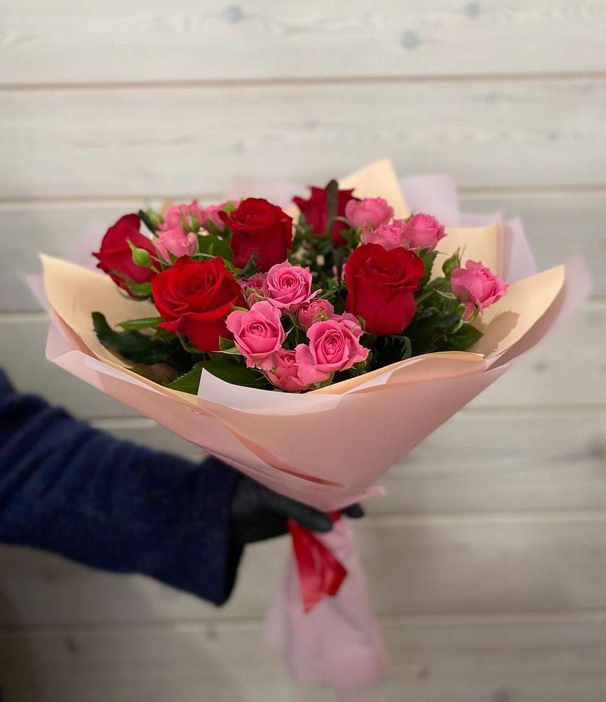 Букет цветов из: Розы в Перми