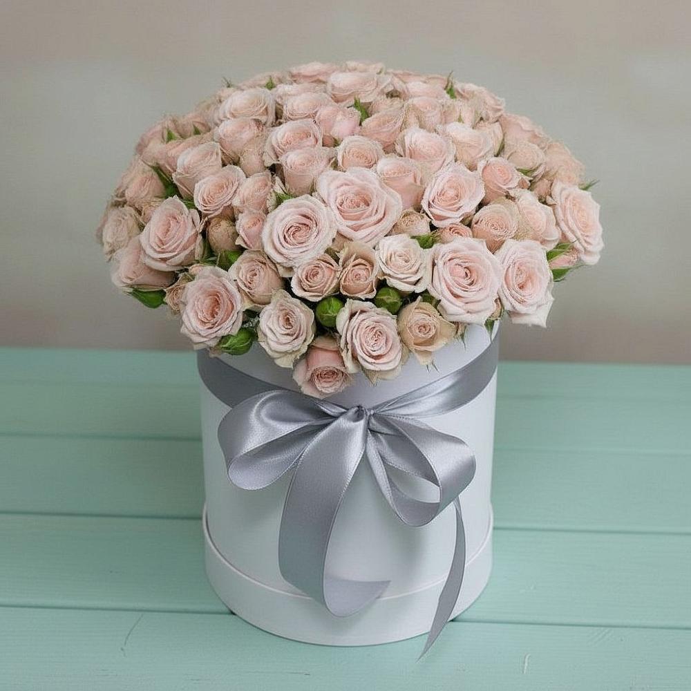 Цветочная композиция из Розы в шляпной коробке в Перми